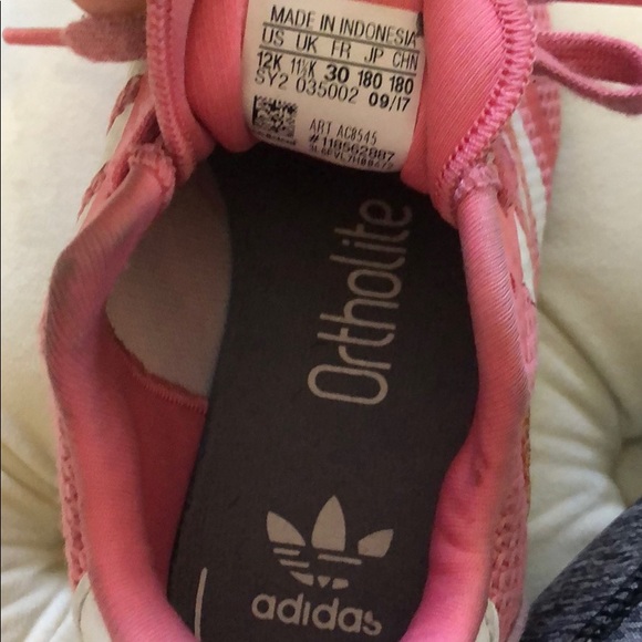 Adidas shoes for girls - Picture 3 of 3